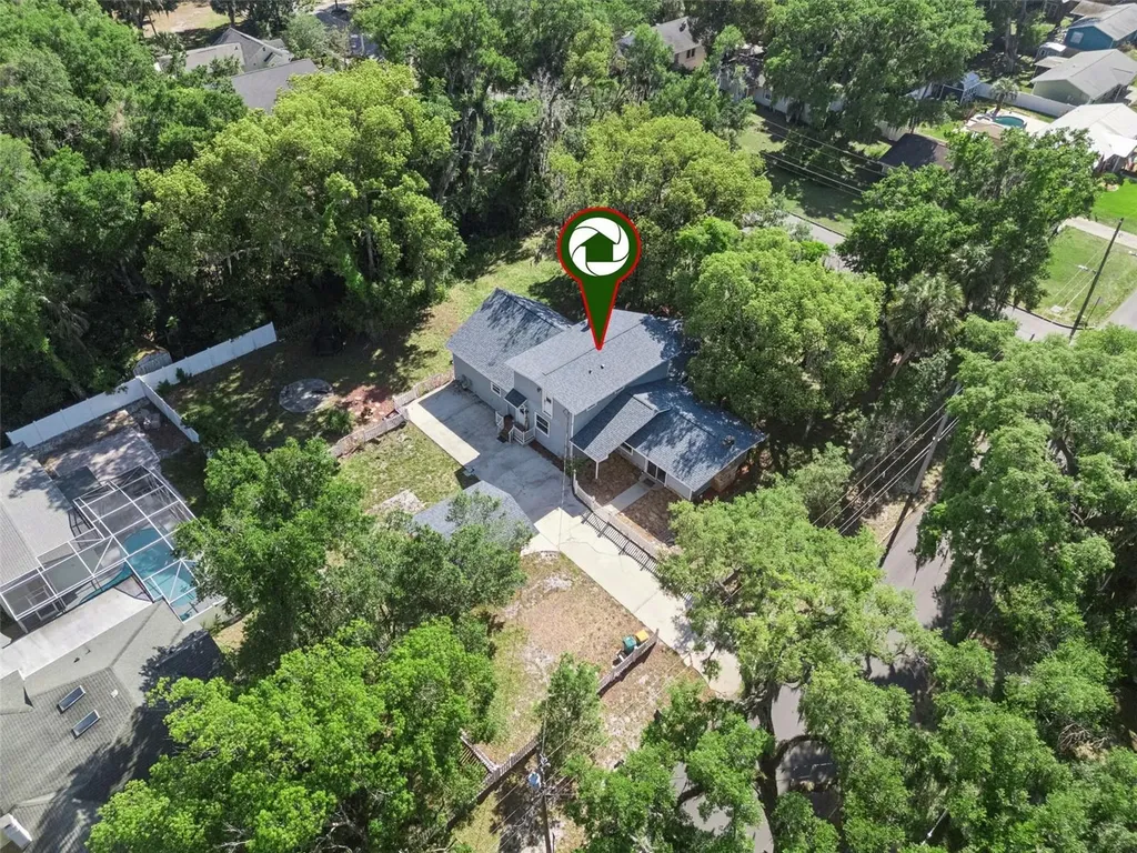 1048 N Grandview Street Mount Dora FL 32757