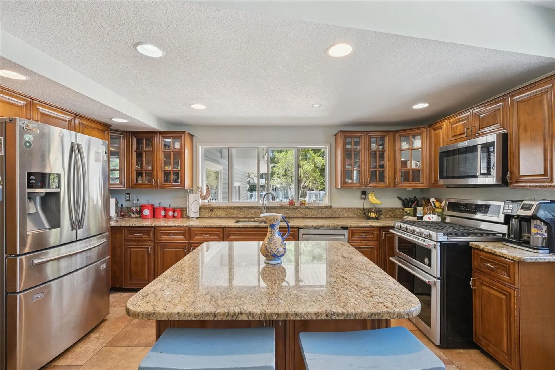 1048 N Grandview Street Mount Dora FL 32757