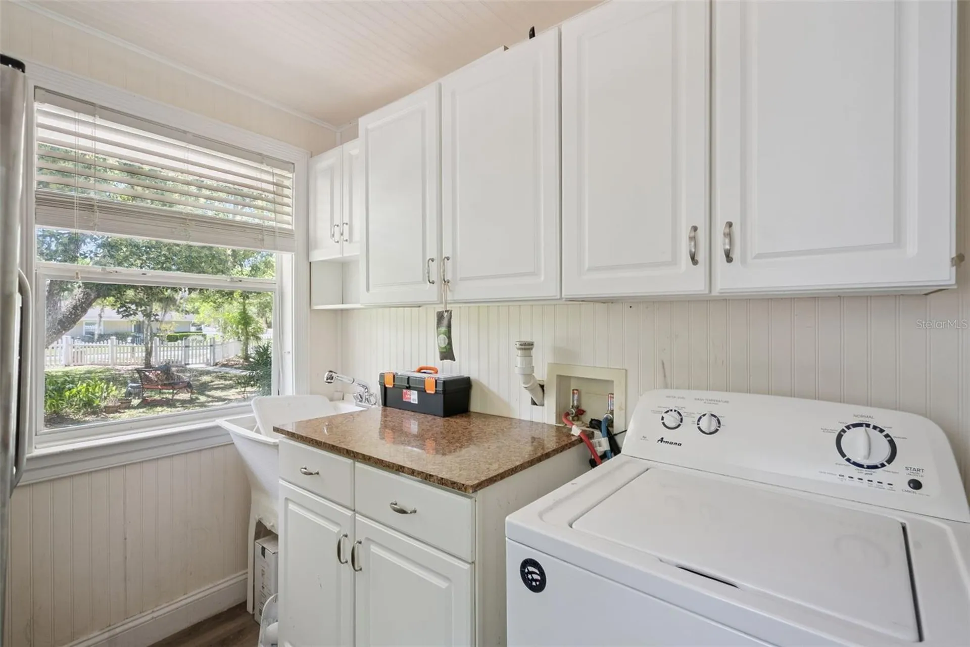 1048 N Grandview Street Mount Dora FL 32757