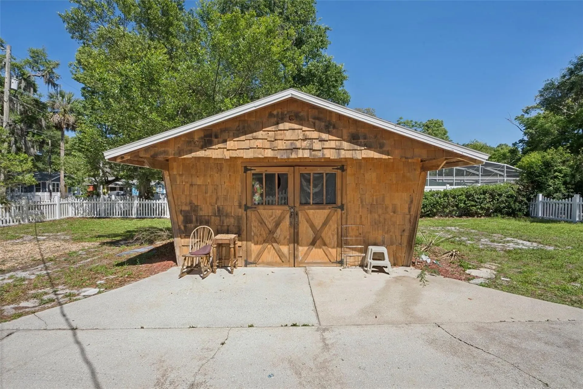 1048 N Grandview Street Mount Dora FL 32757