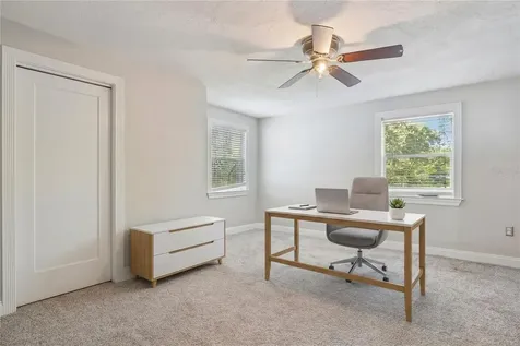 1048 N Grandview Street Mount Dora FL 32757