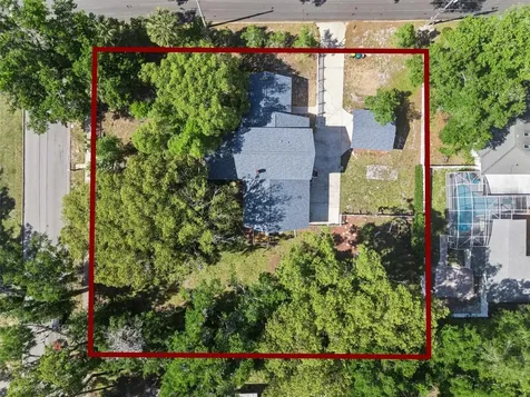1048 N Grandview Street Mount Dora FL 32757