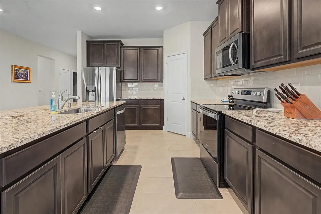 176 Bright Ibis Avenue Apollo Beach FL 33572