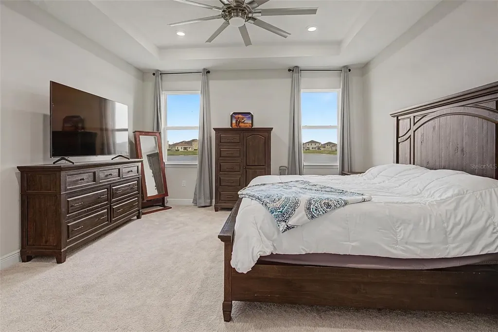 176 Bright Ibis Avenue Apollo Beach FL 33572