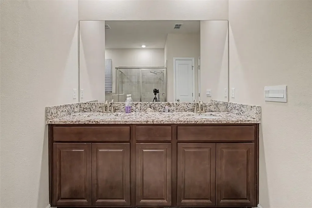176 Bright Ibis Avenue Apollo Beach FL 33572