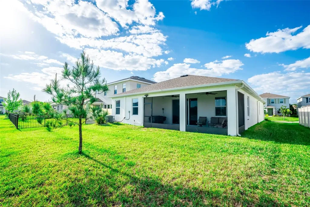 176 Bright Ibis Avenue Apollo Beach FL 33572