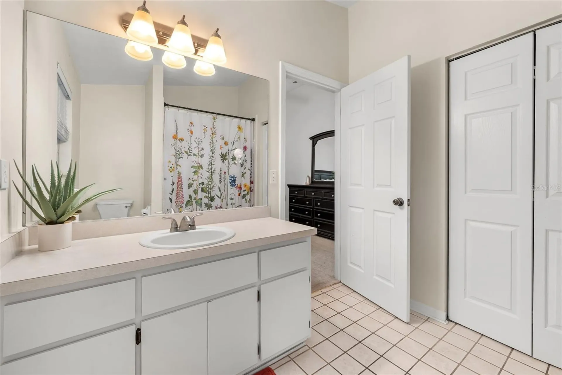 6234 NW 41st Drive Gainesville FL 32653