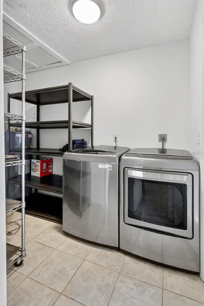 1884 Southpointe Drive Sarasota FL 34231