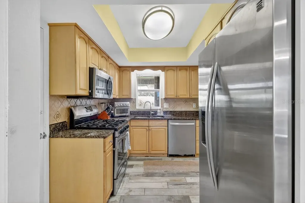 1884 Southpointe Drive Sarasota FL 34231