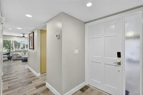 1884 Southpointe Drive Sarasota FL 34231