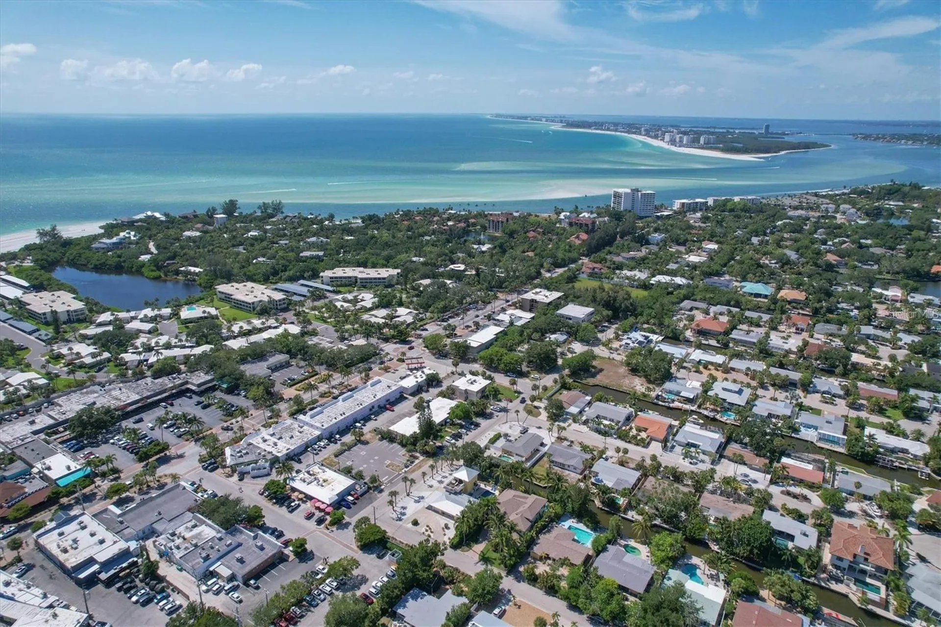 301 Avenida Madera Sarasota FL 34242