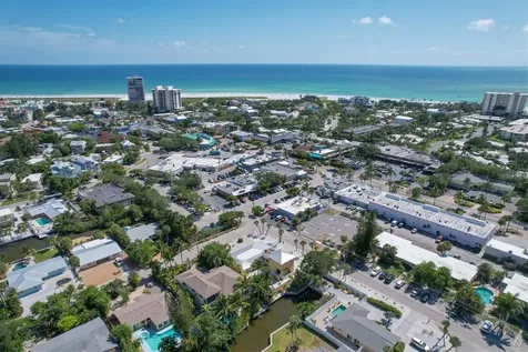 301 Avenida Madera Sarasota FL 34242