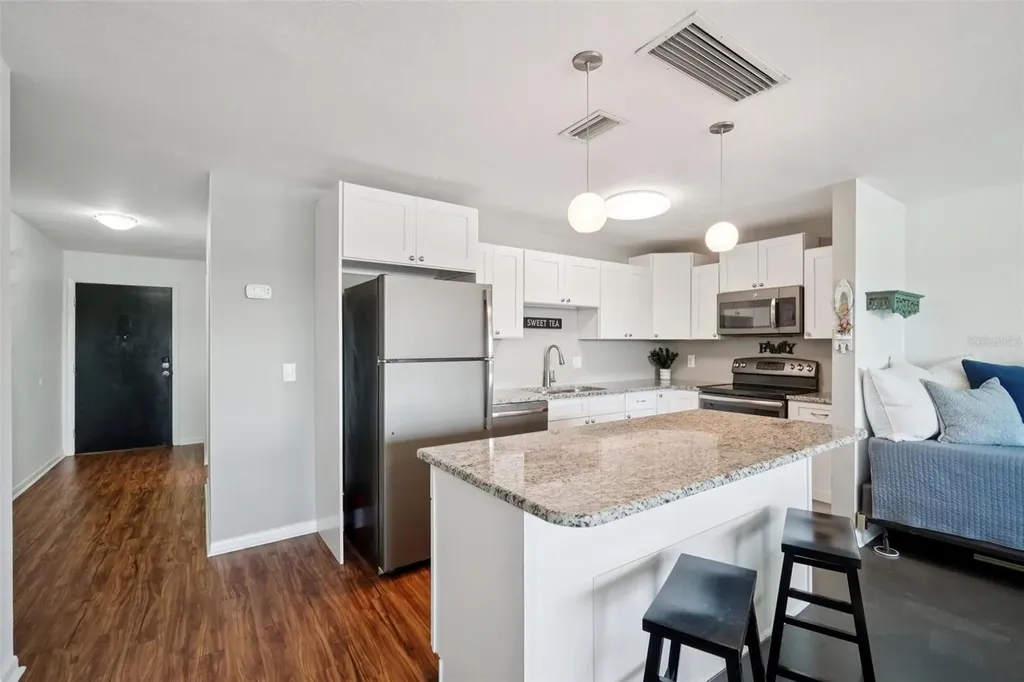 3850 13th Avenue N St Petersburg FL 33713
