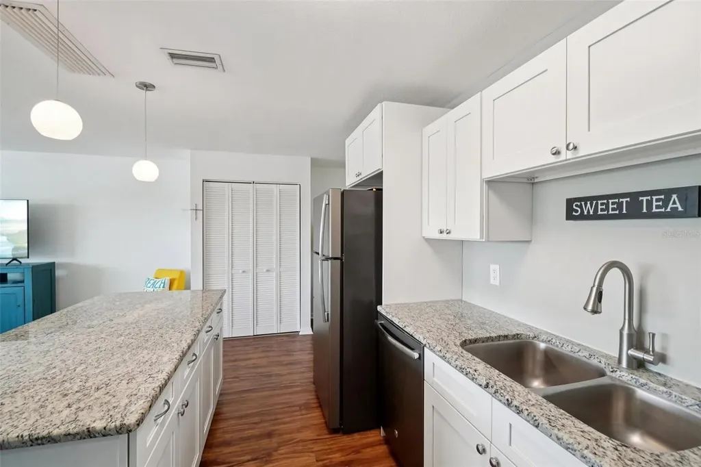 3850 13th Avenue N St Petersburg FL 33713