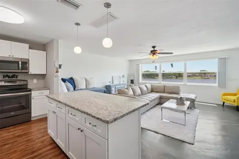 3850 13th Avenue N St Petersburg FL 33713
