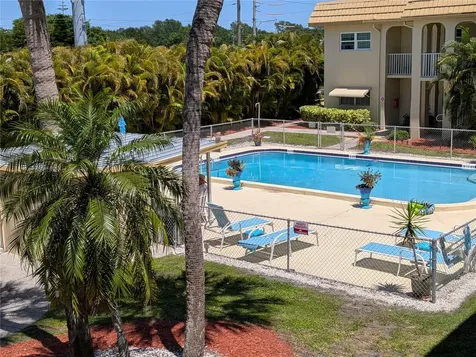 3850 13th Avenue N St Petersburg FL 33713