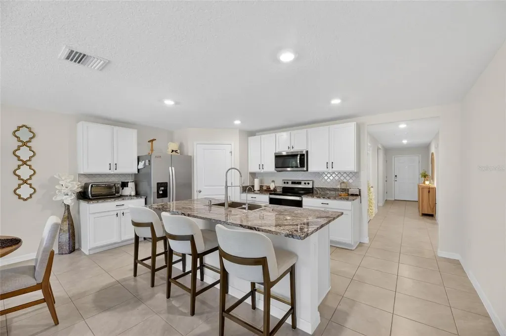 3255 Silver Date Drive Wimauma FL 33598