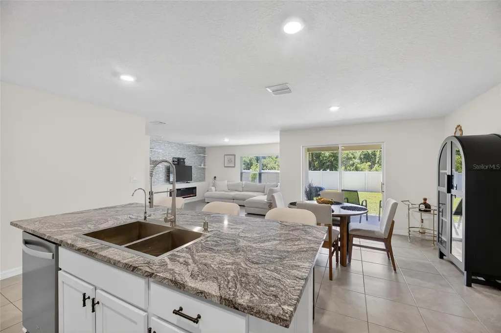 3255 Silver Date Drive Wimauma FL 33598