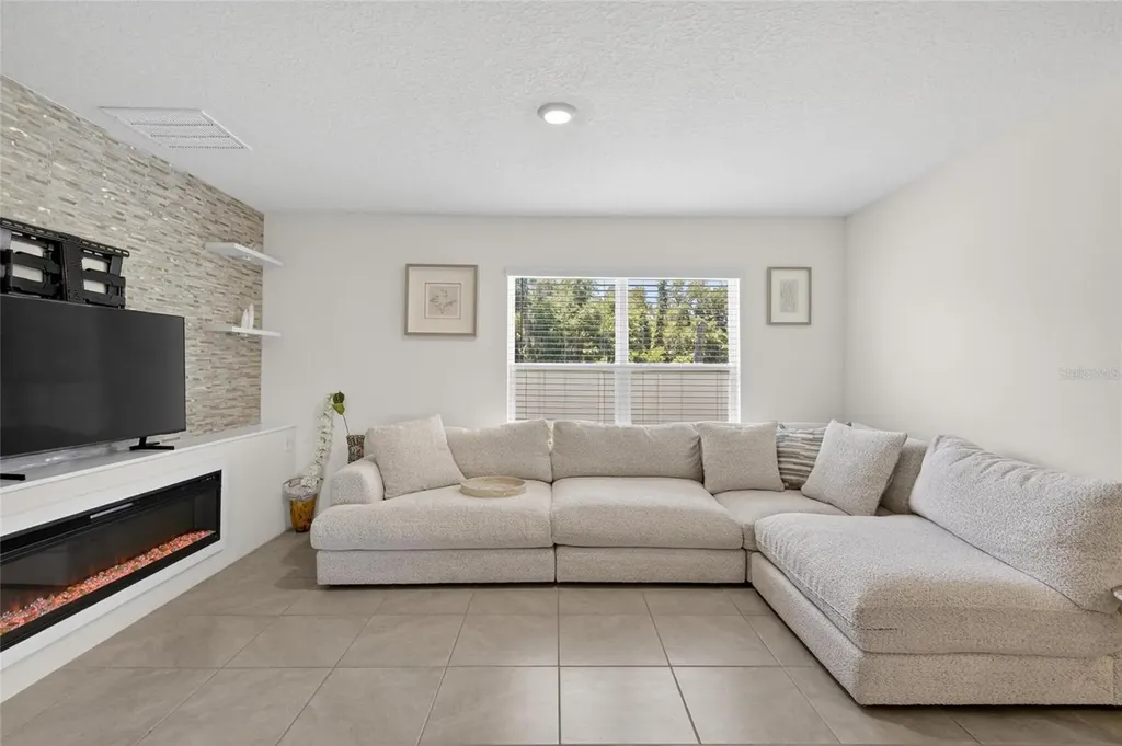 3255 Silver Date Drive Wimauma FL 33598