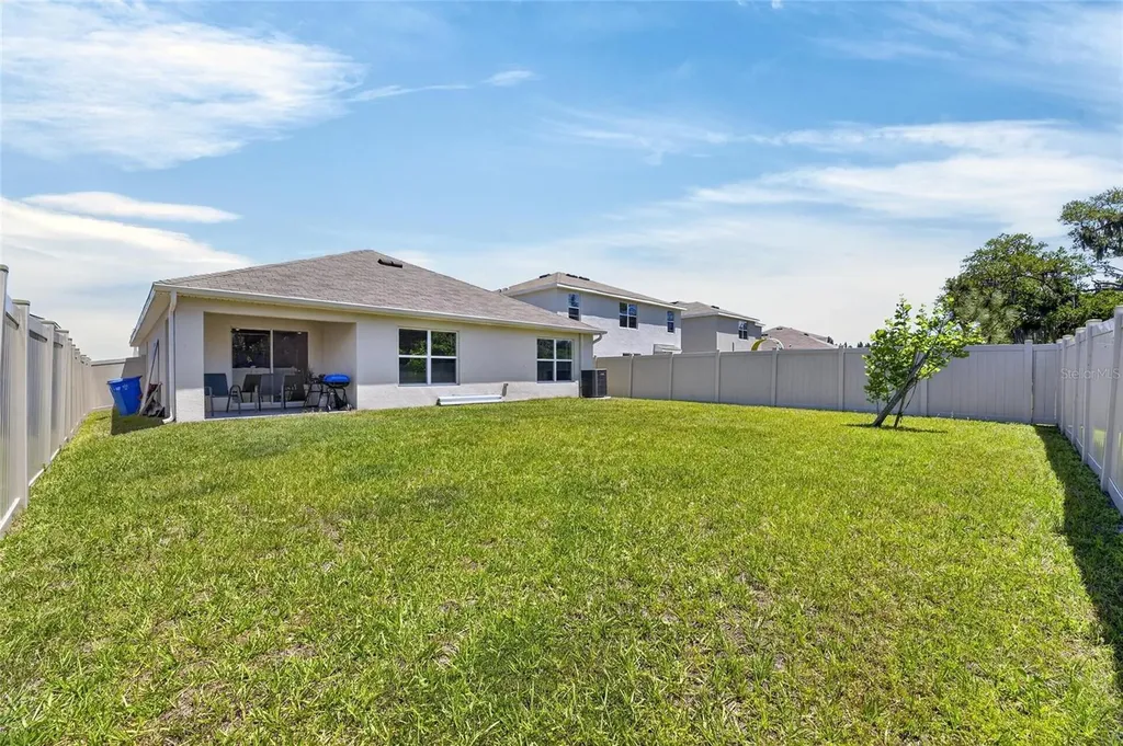 3255 Silver Date Drive Wimauma FL 33598