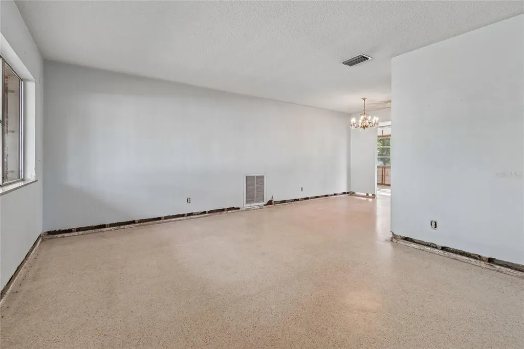 4703 S Renellie Drive Tampa FL 33611