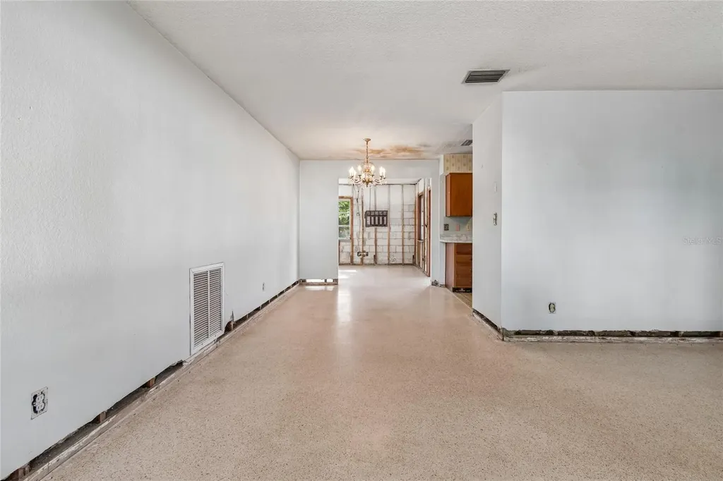 4703 S Renellie Drive Tampa FL 33611