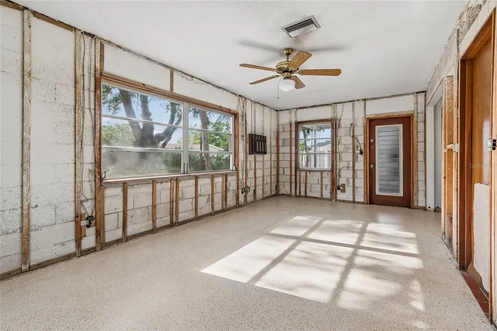 4703 S Renellie Drive Tampa FL 33611