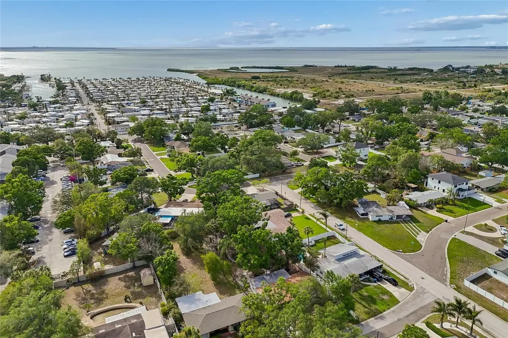 4703 S Renellie Drive Tampa FL 33611