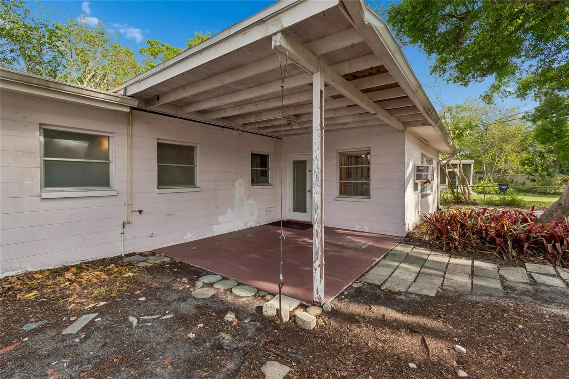 4703 S Renellie Drive Tampa FL 33611