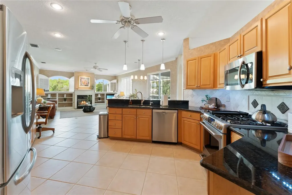 9442 Hunters Pond Drive Tampa FL 33647