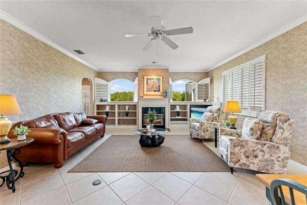 9442 Hunters Pond Drive Tampa FL 33647
