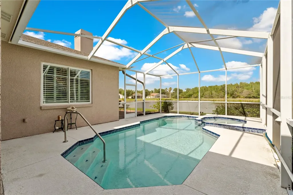 9442 Hunters Pond Drive Tampa FL 33647