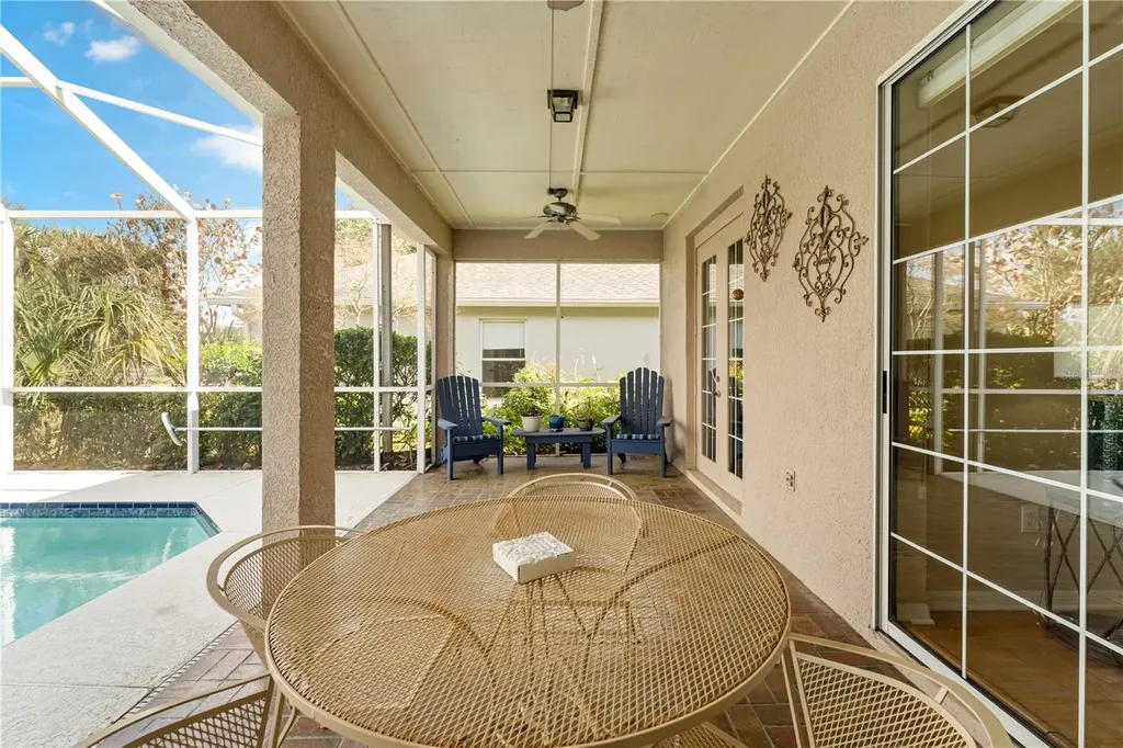 9442 Hunters Pond Drive Tampa FL 33647