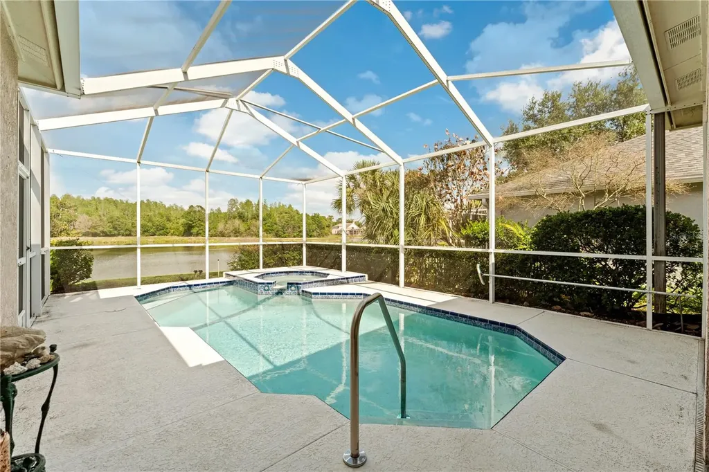 9442 Hunters Pond Drive Tampa FL 33647