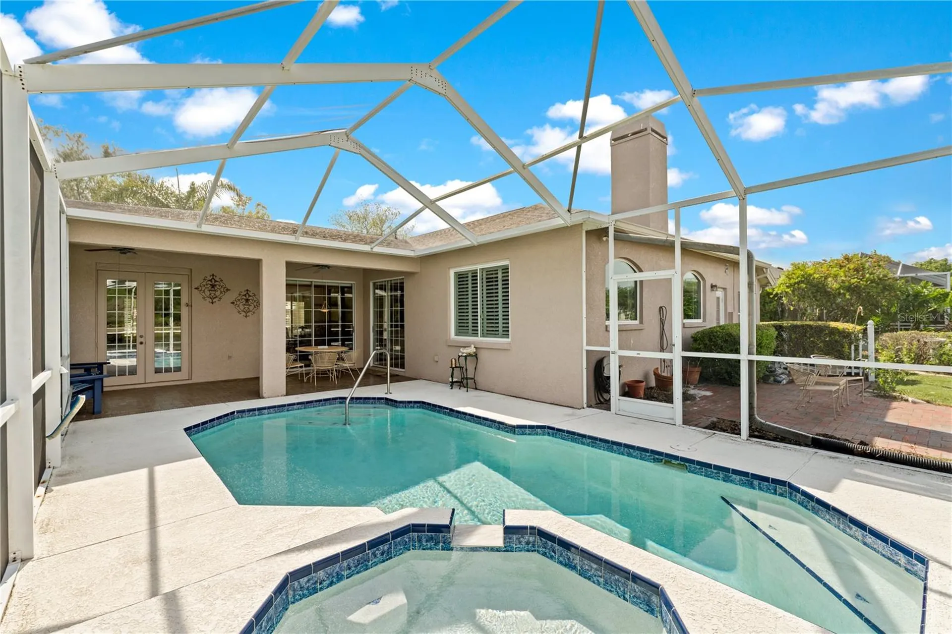 9442 Hunters Pond Drive Tampa FL 33647