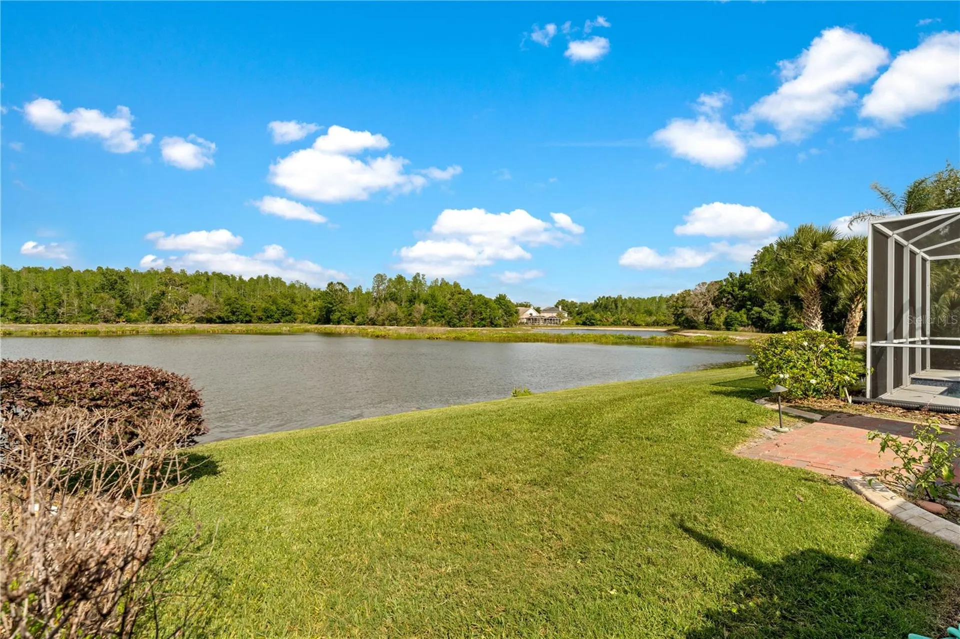 9442 Hunters Pond Drive Tampa FL 33647