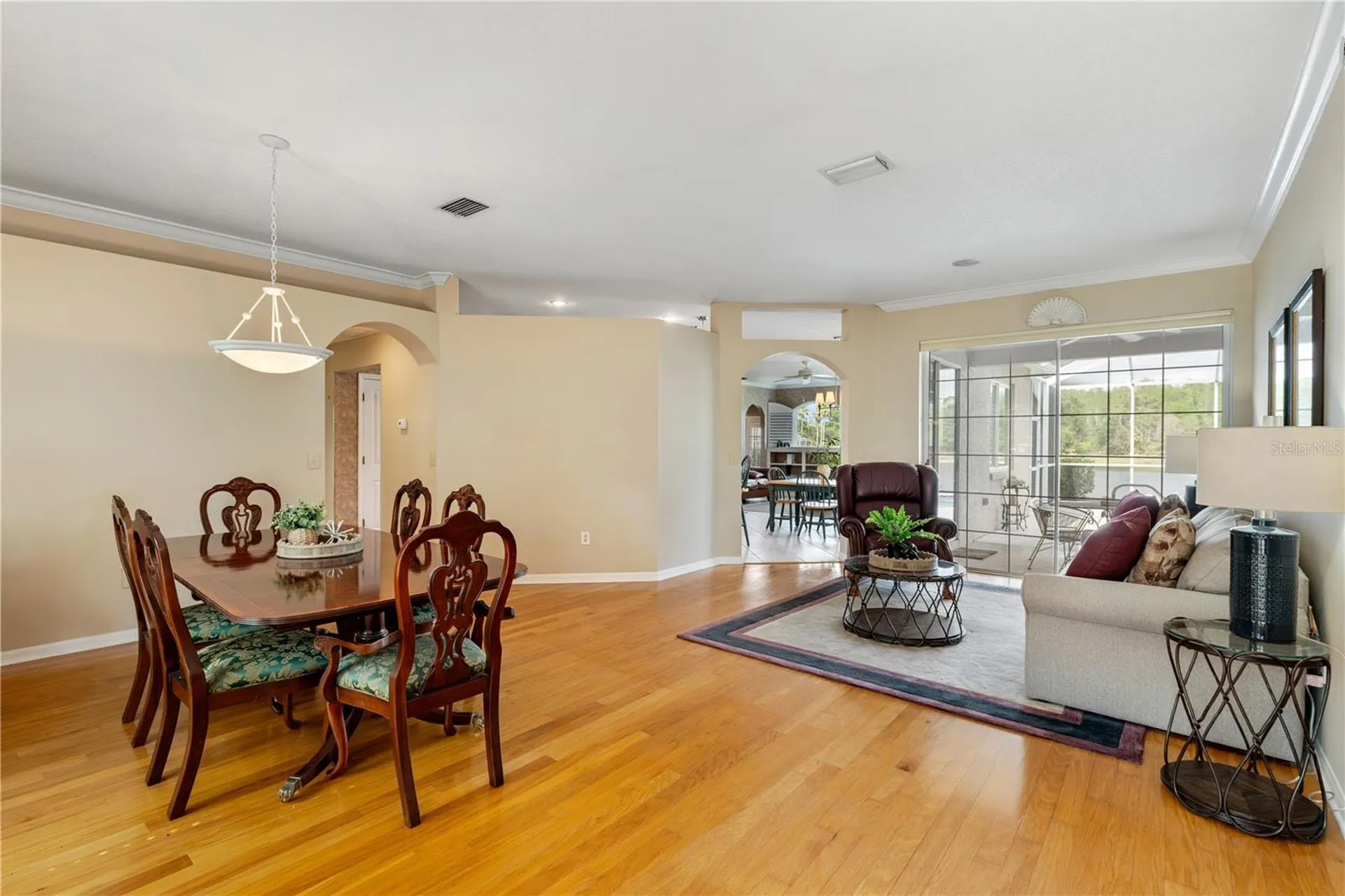 9442 Hunters Pond Drive Tampa FL 33647