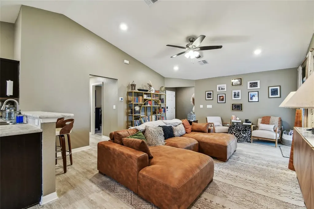 105 Blue Alice Spring Court Ruskin FL 33570