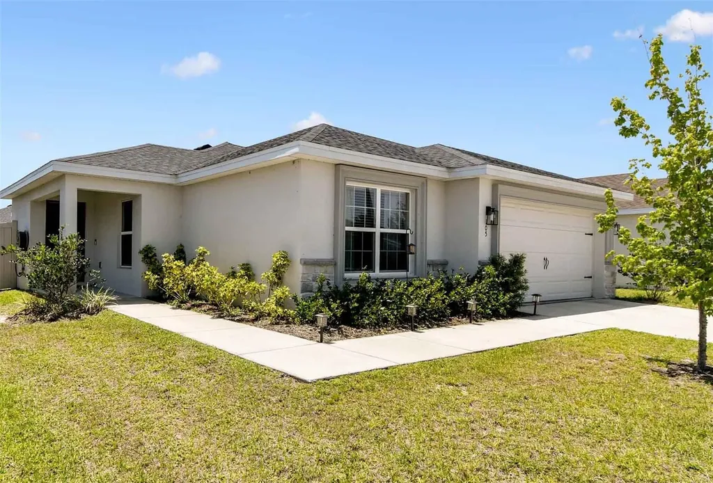 105 Blue Alice Spring Court Ruskin FL 33570