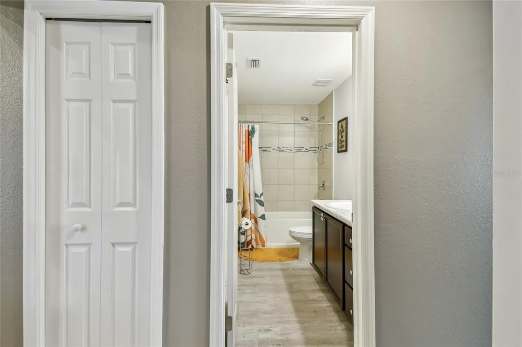 105 Blue Alice Spring Court Ruskin FL 33570