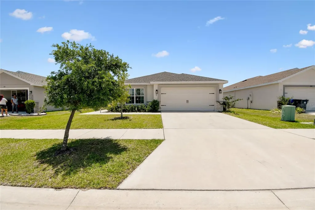 105 Blue Alice Spring Court Ruskin FL 33570