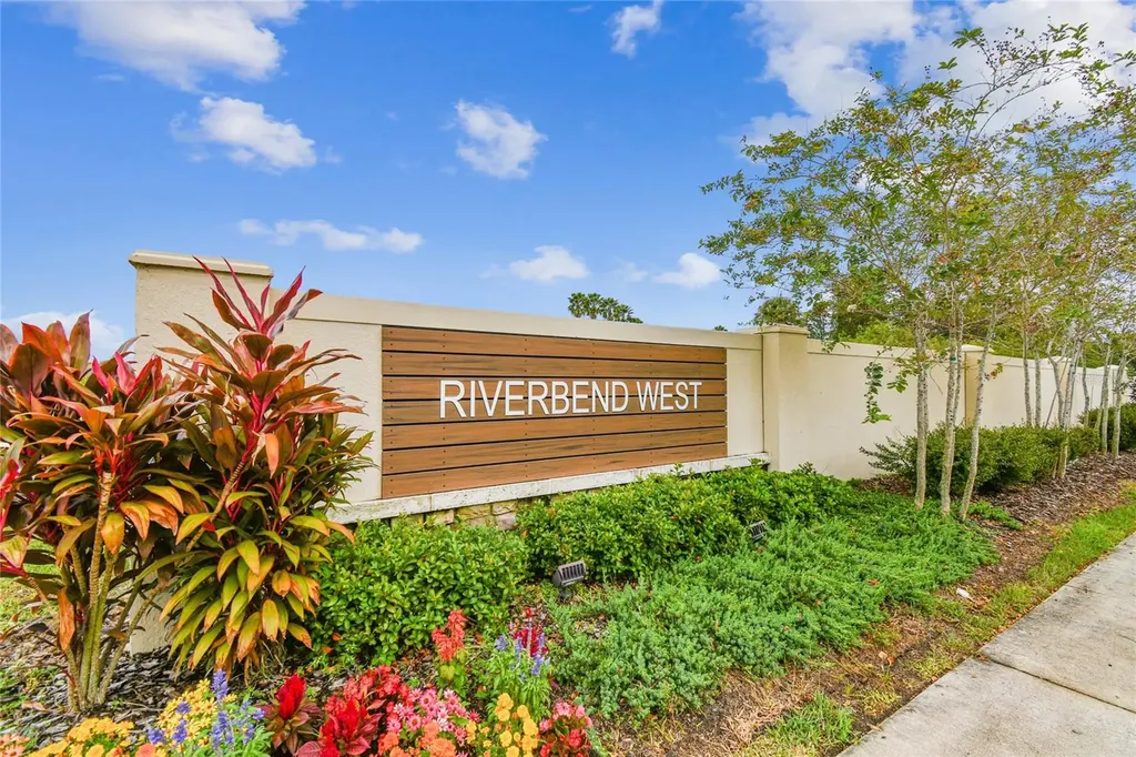 105 Blue Alice Spring Court Ruskin FL 33570