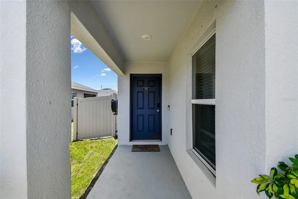 105 Blue Alice Spring Court Ruskin FL 33570