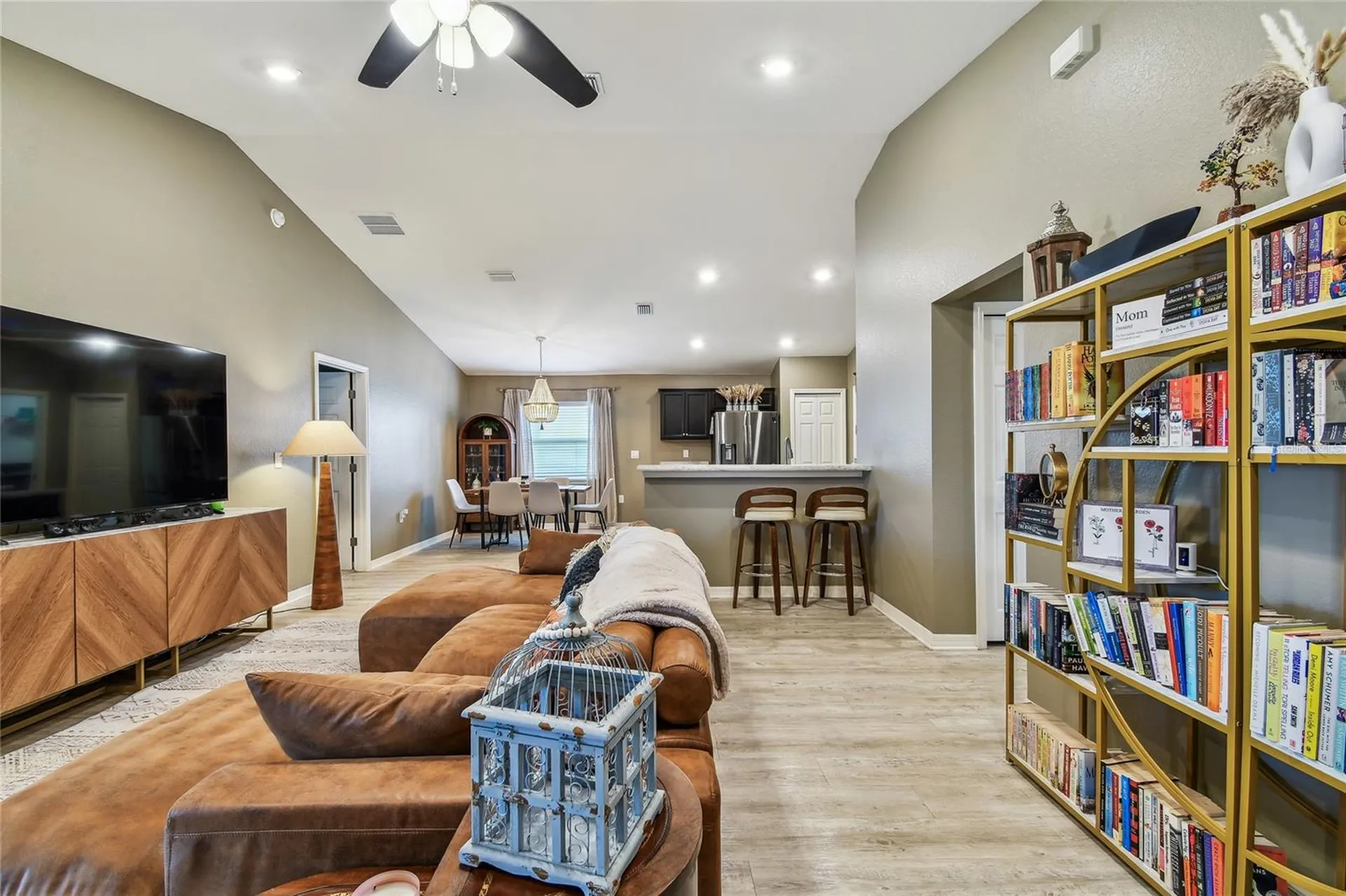 105 Blue Alice Spring Court Ruskin FL 33570
