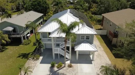 2704 57th Street S Gulfport FL 33707