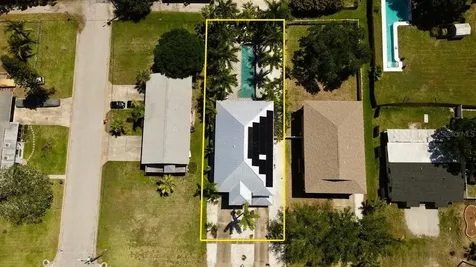 2704 57th Street S Gulfport FL 33707