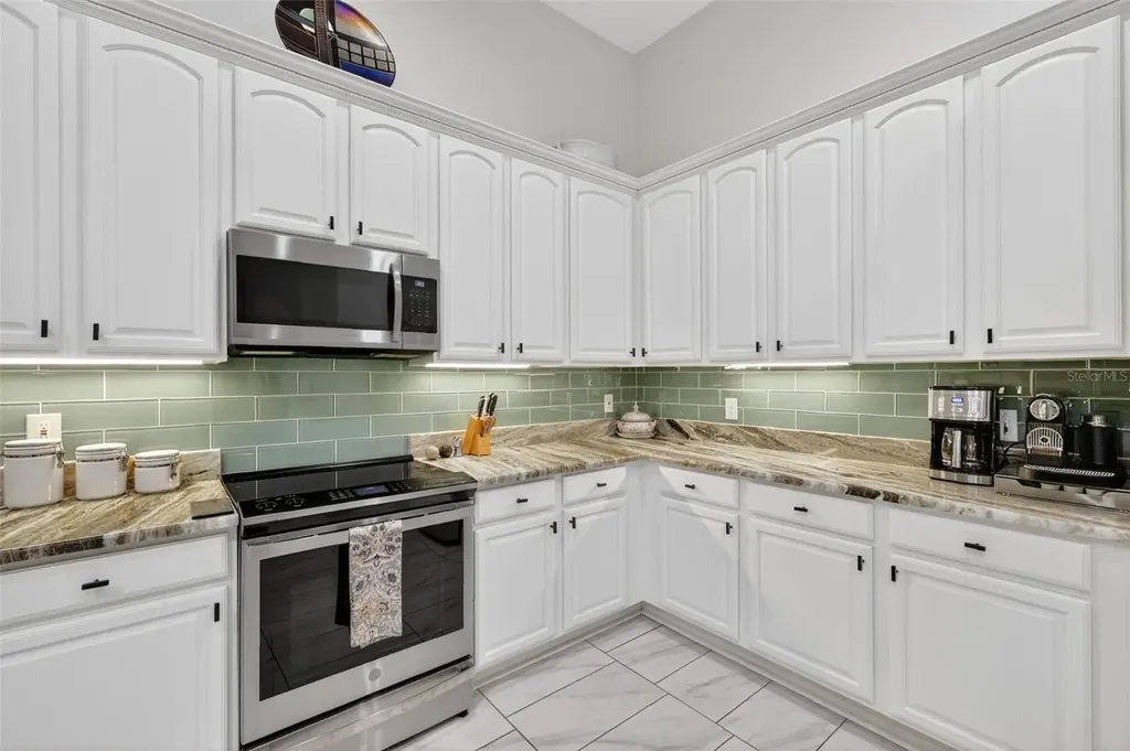 1760 Edgewater Drive Mount Dora FL 32757