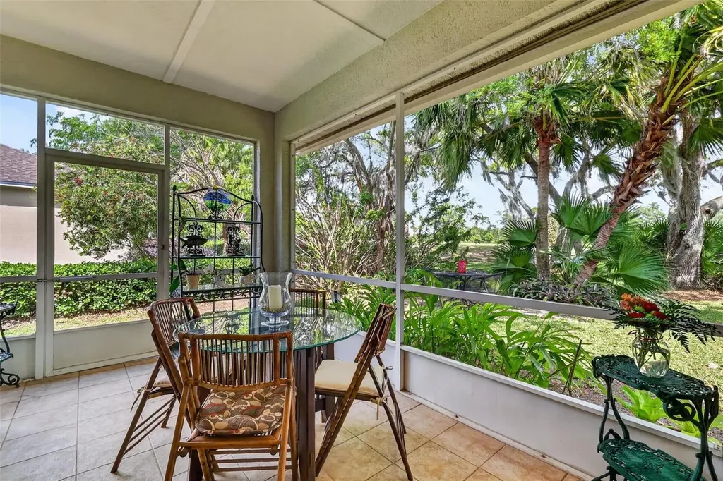 1760 Edgewater Drive Mount Dora FL 32757