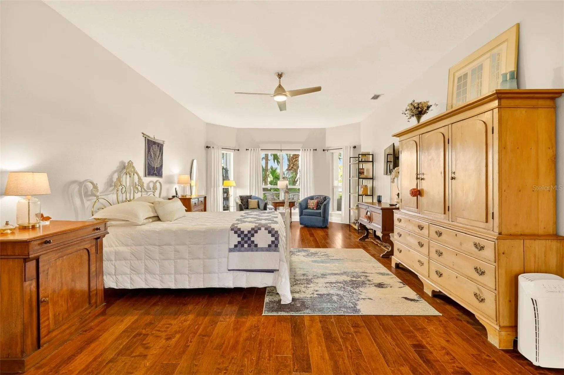 1760 Edgewater Drive Mount Dora FL 32757