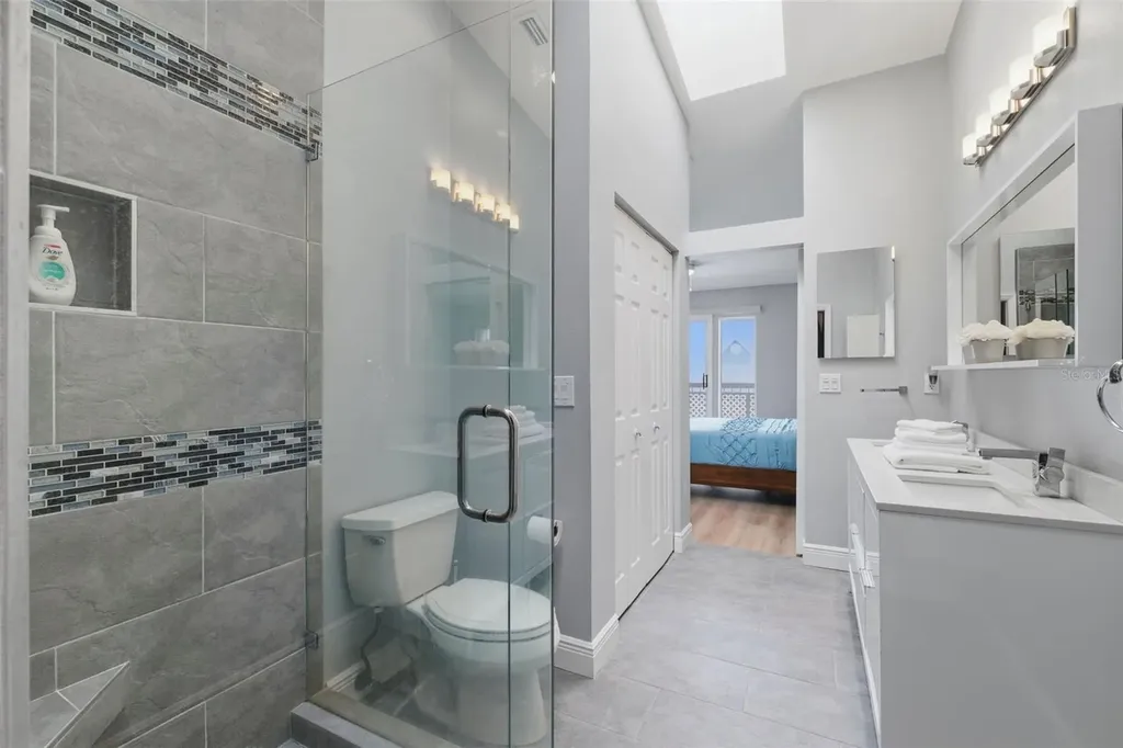 381 Madeira Circle Tierra Verde FL 33715